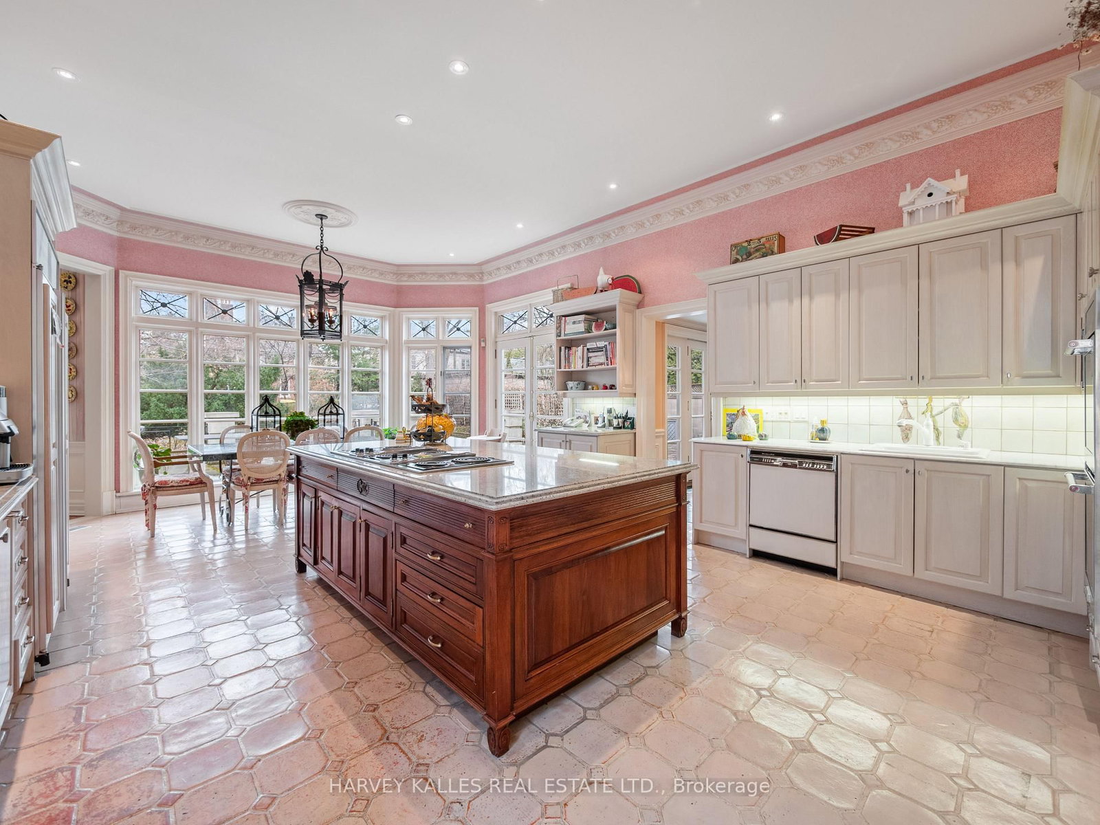 94 Dunvegan Road • Toronto, ON photo 10