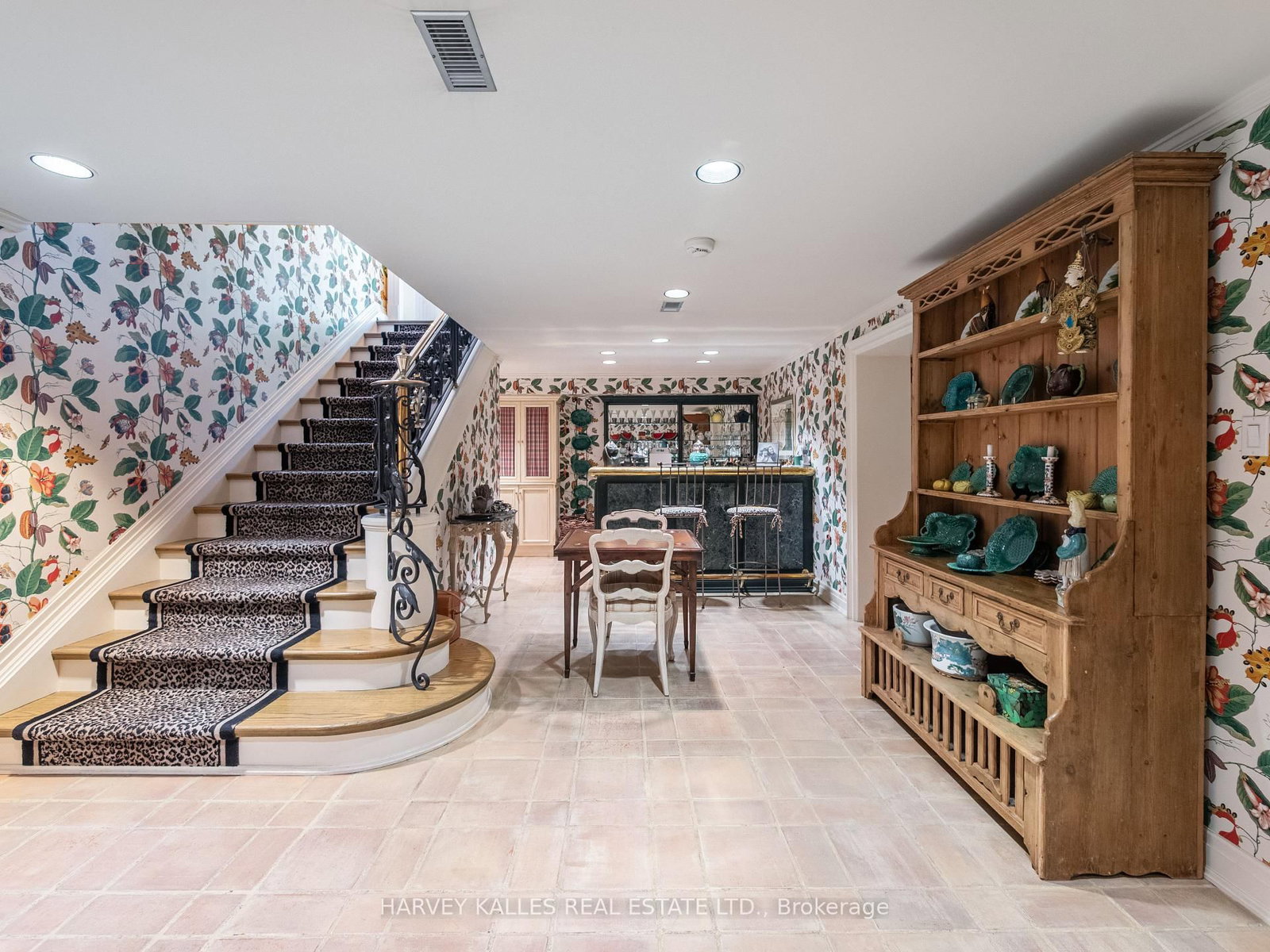 94 Dunvegan Road • Toronto, ON photo 18