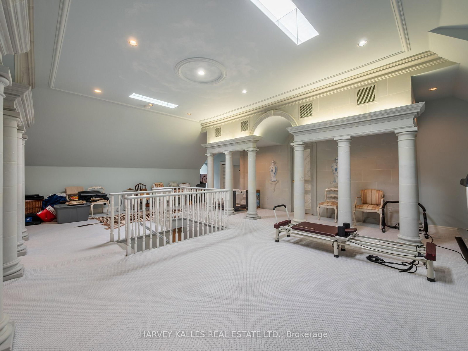 94 Dunvegan Road • Toronto, ON photo 20