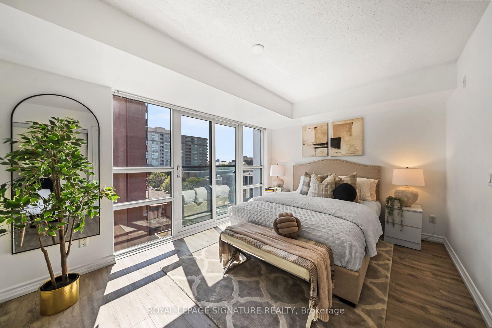35 Saranac Boulevard • #721 • Toronto, ON photo 5