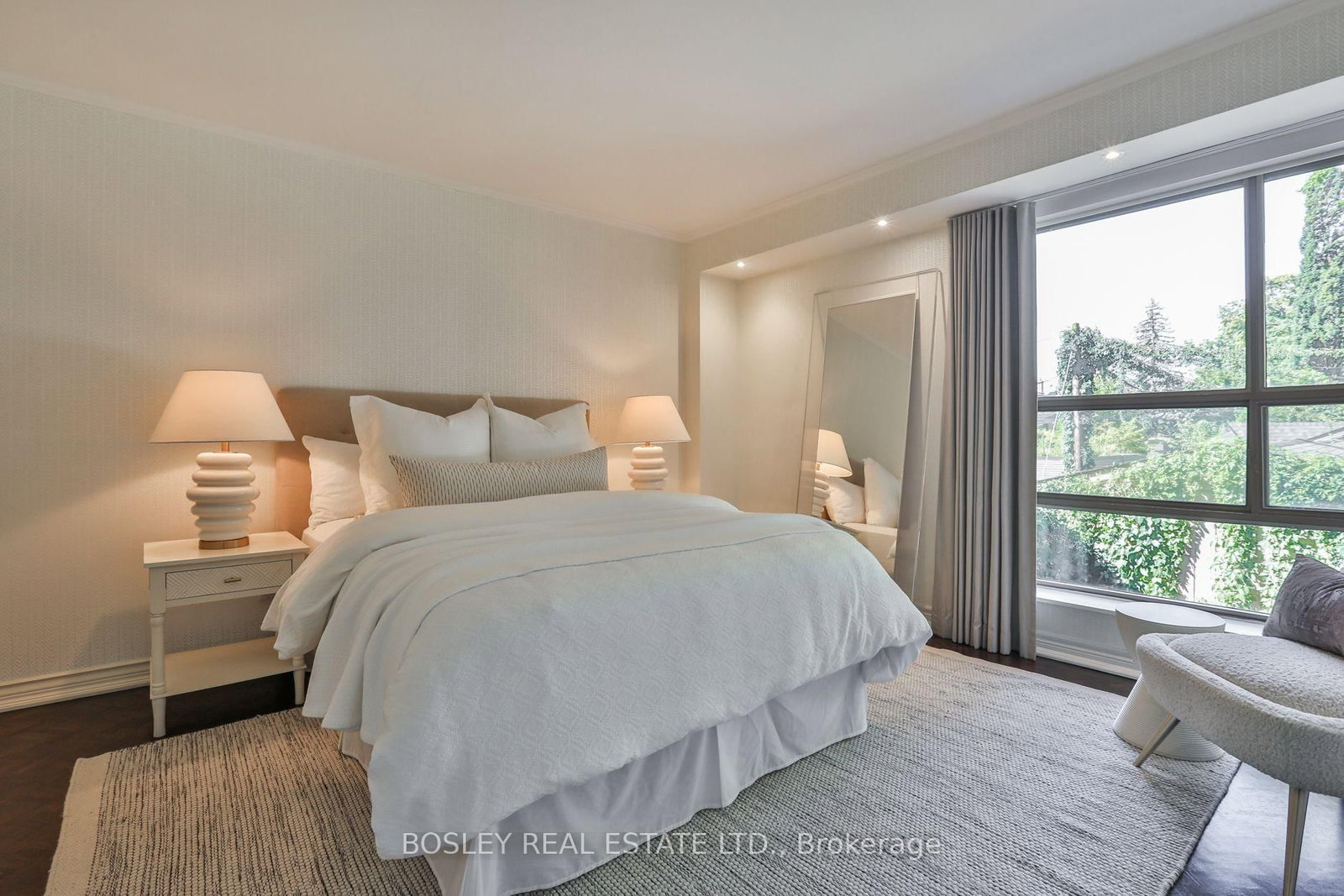 4 Lowther Avenue • #101 • Toronto, ON photo 13