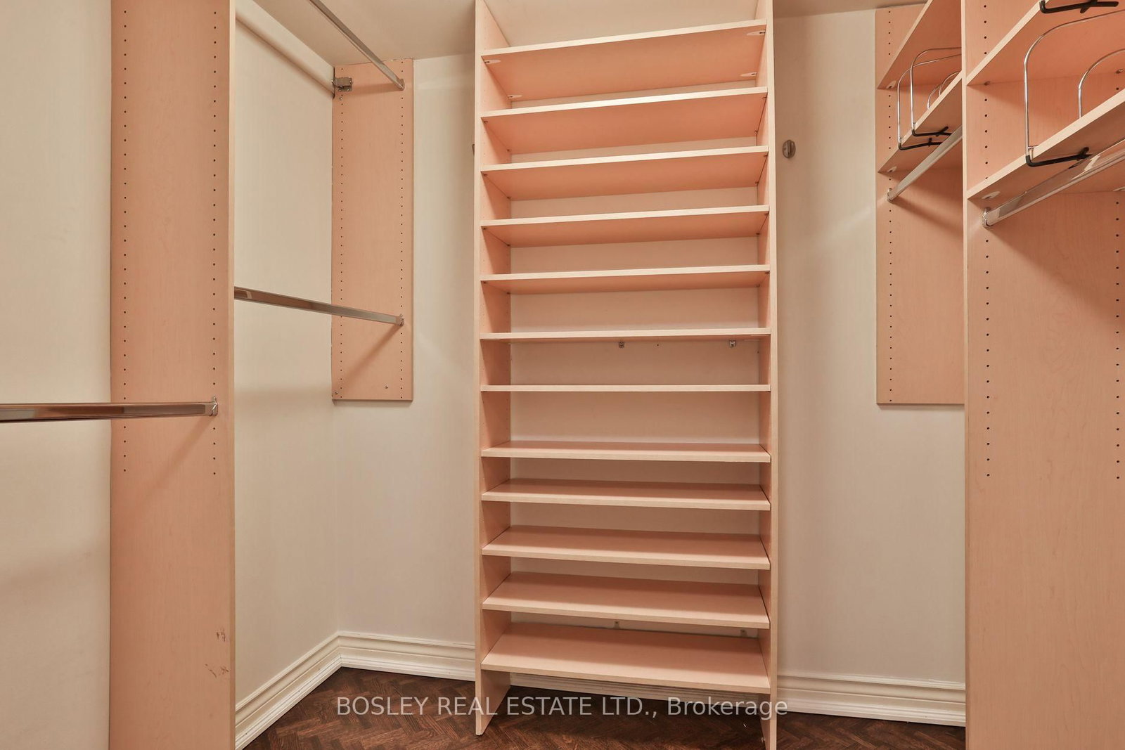 4 Lowther Avenue • #101 • Toronto, ON photo 22