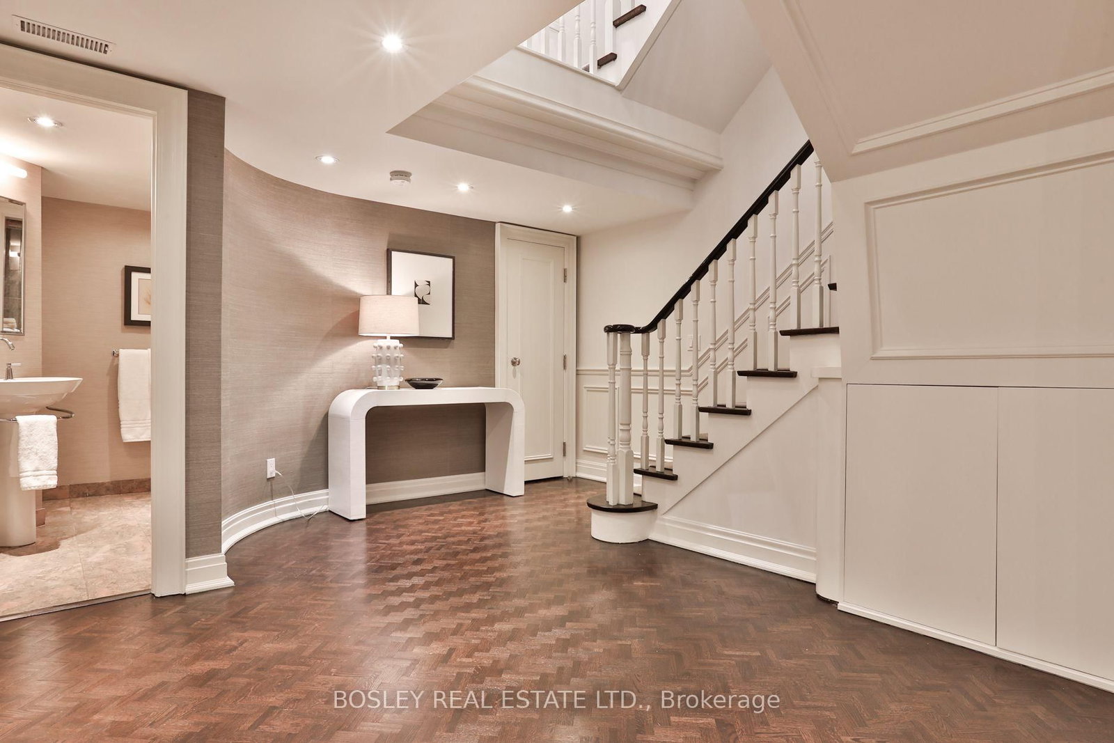 4 Lowther Avenue • #101 • Toronto, ON photo 27