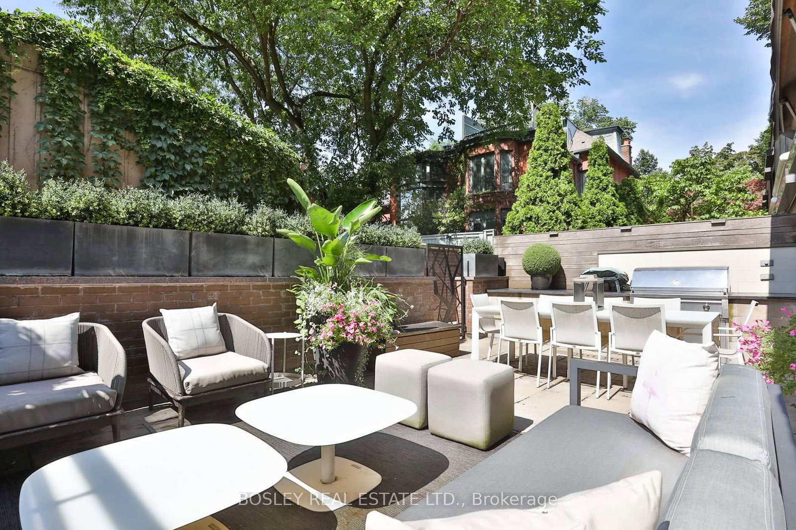 4 Lowther Avenue • #101 • Toronto, ON photo 43