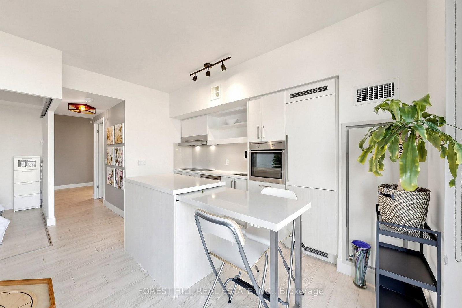 39 Sherbourne Street • #1404 • Toronto, ON photo 13