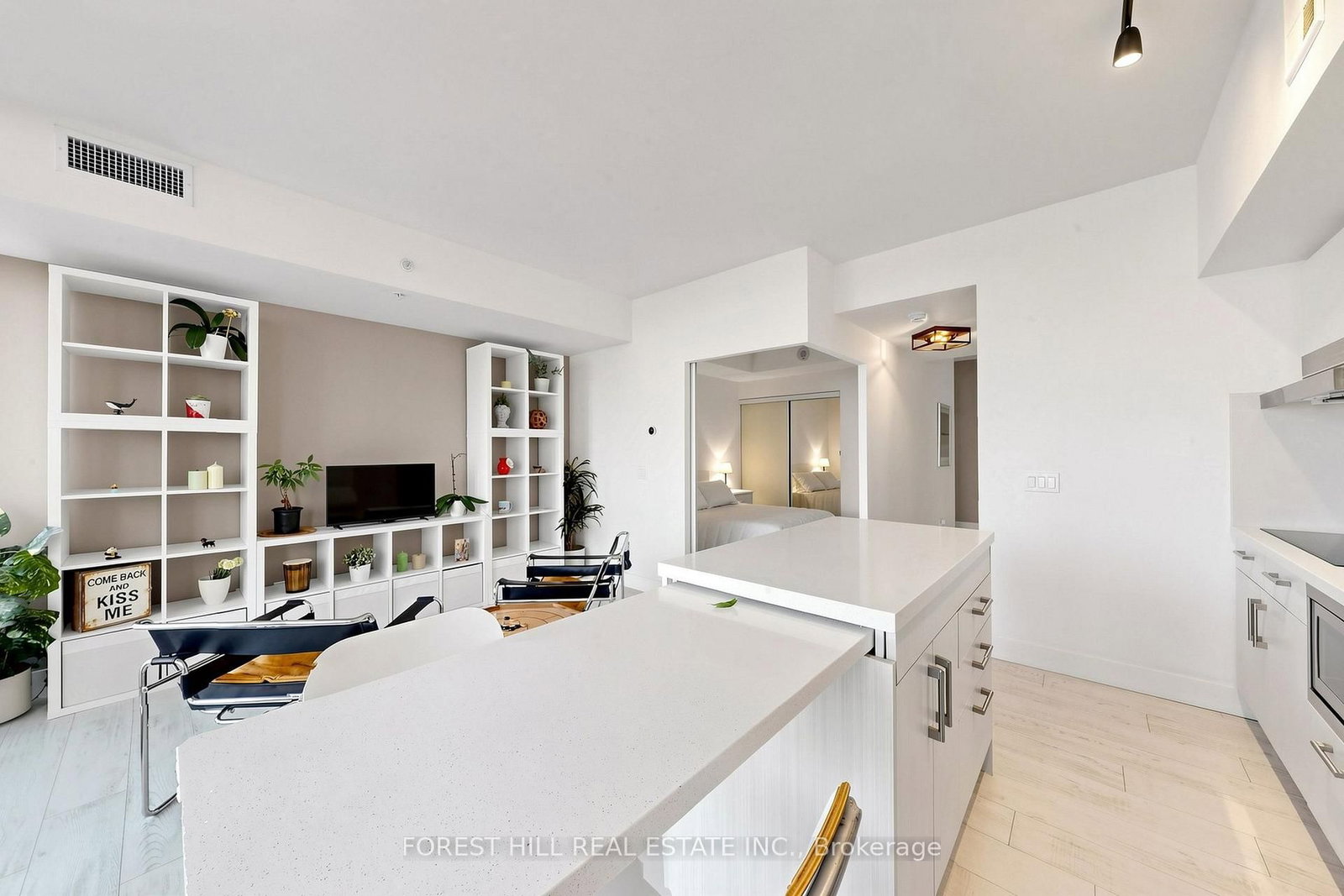 39 Sherbourne Street • #1404 • Toronto, ON photo 14