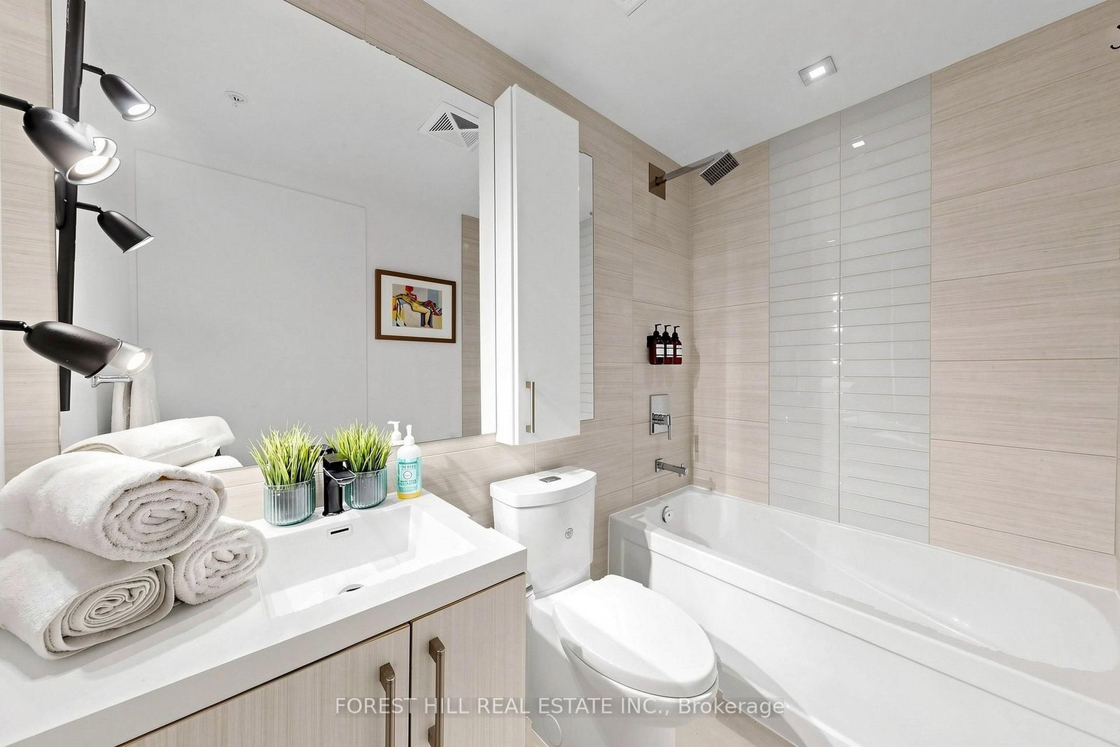 39 Sherbourne Street • #1404 • Toronto, ON photo 20