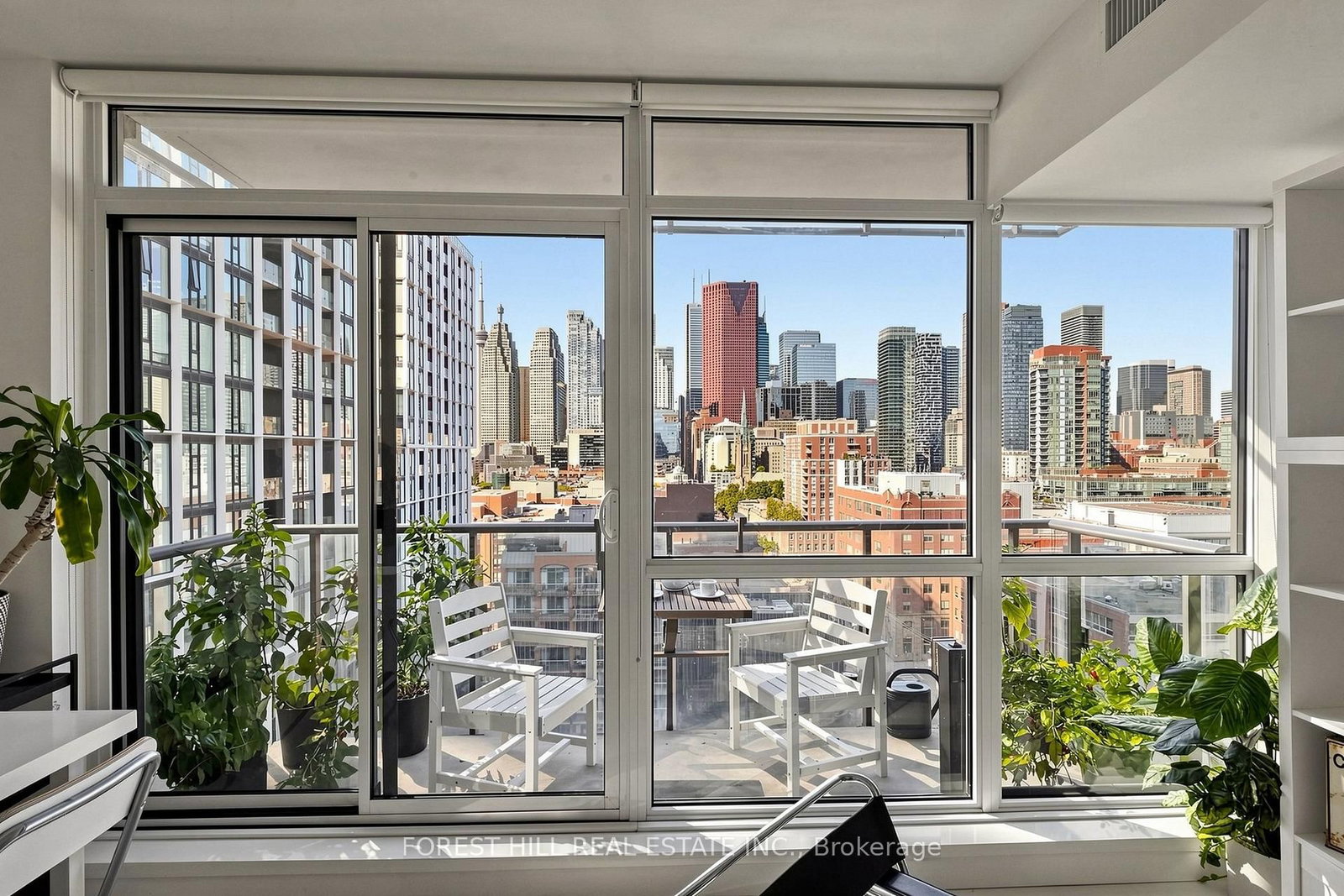 39 Sherbourne Street • #1404 • Toronto, ON photo 9