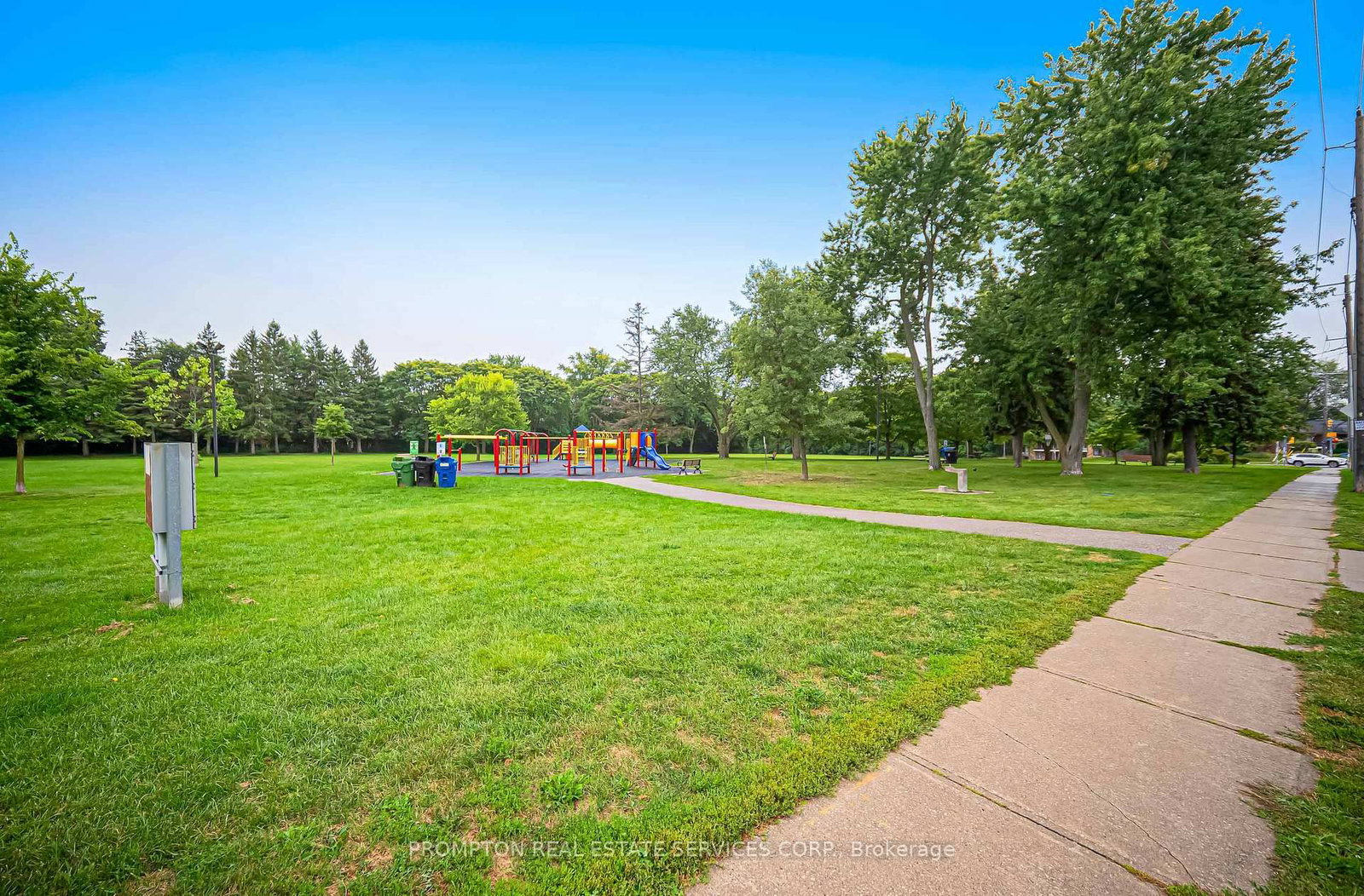 13 Flook Lane • Toronto, ON photo 35