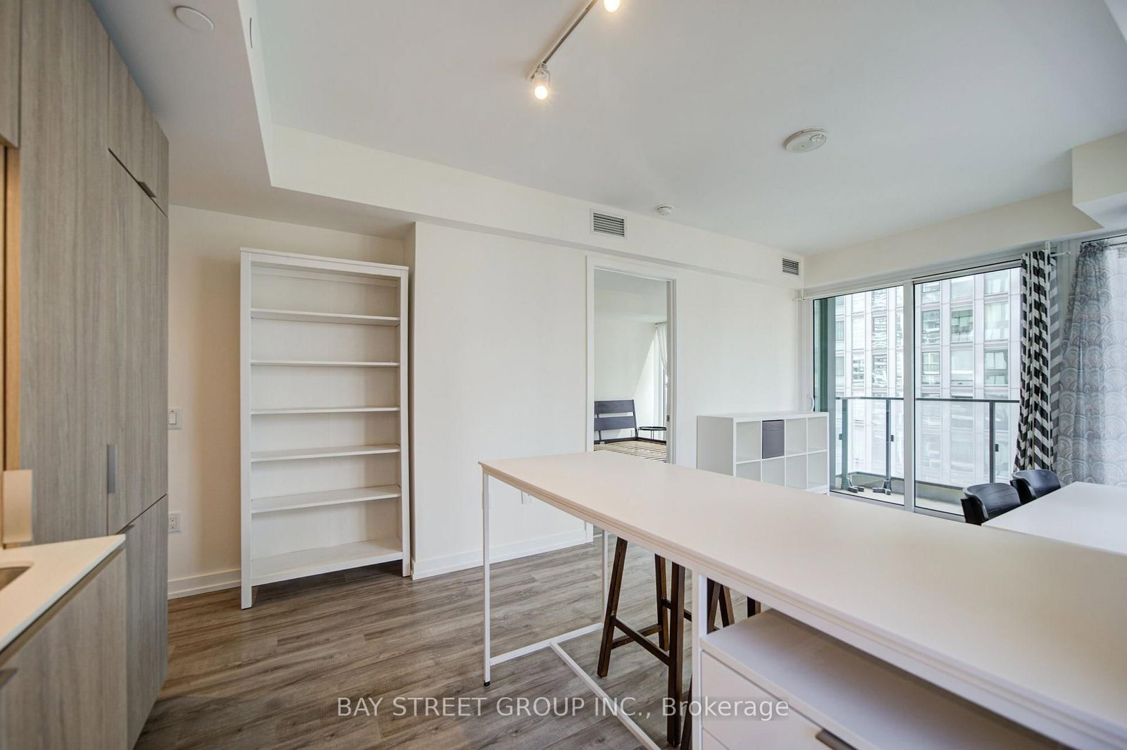 77 Shuter Street • #1802 • Toronto, ON photo 10