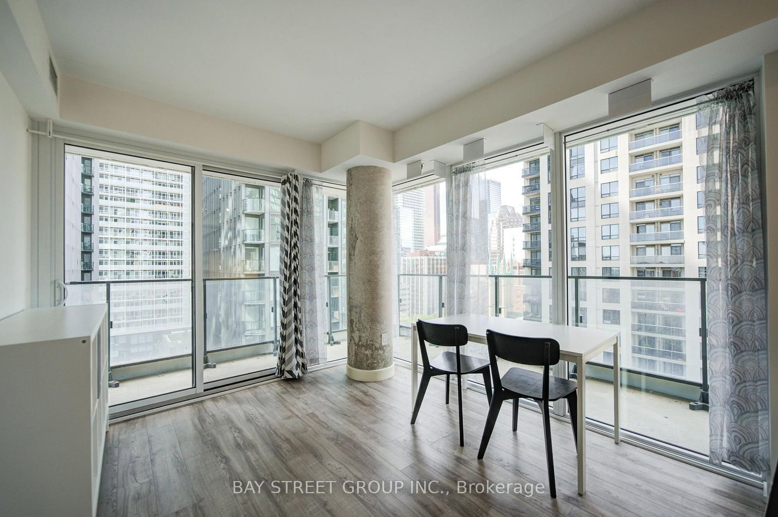 77 Shuter Street • #1802 • Toronto, ON photo 13
