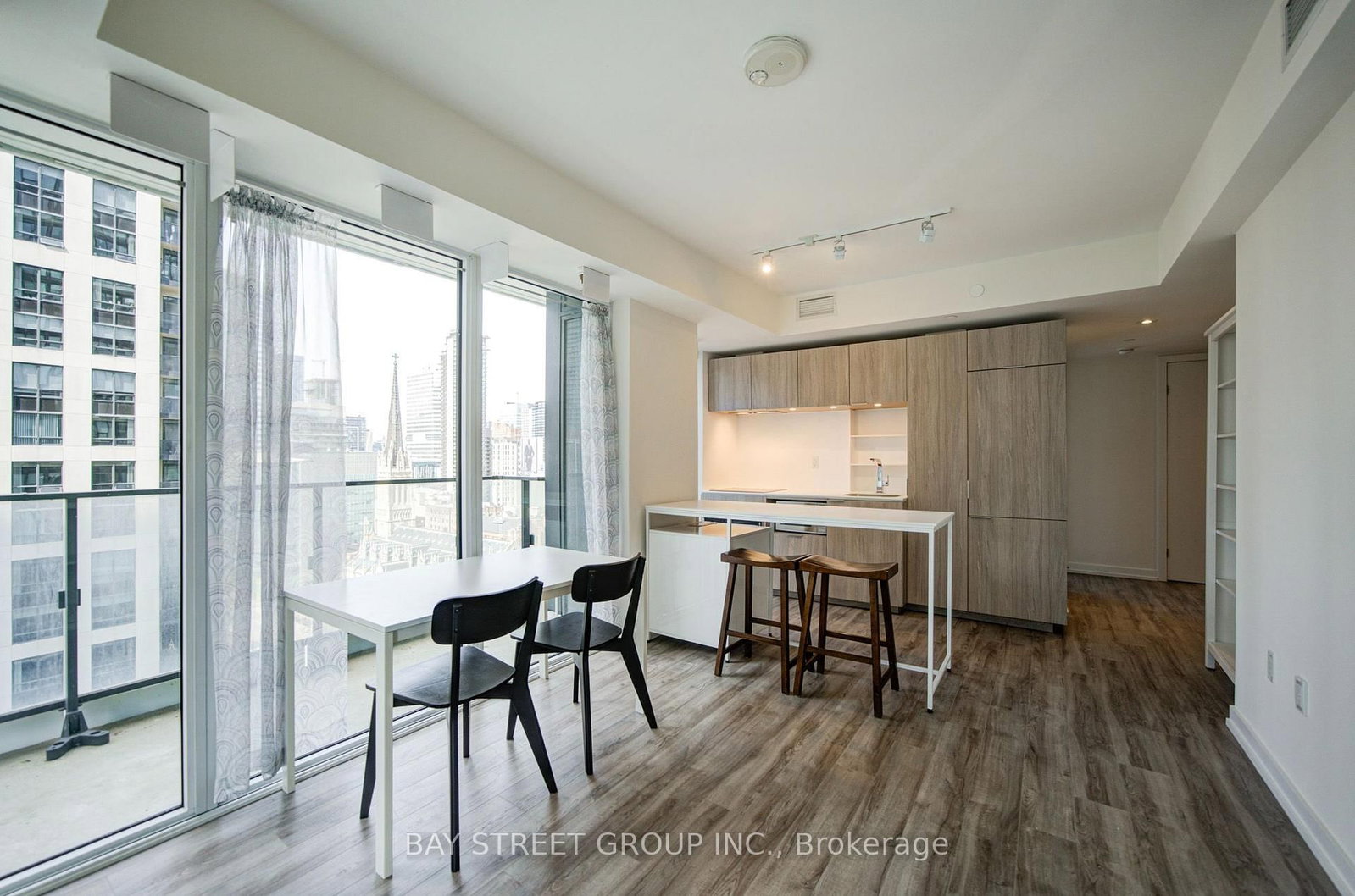 77 Shuter Street • #1802 • Toronto, ON photo 15