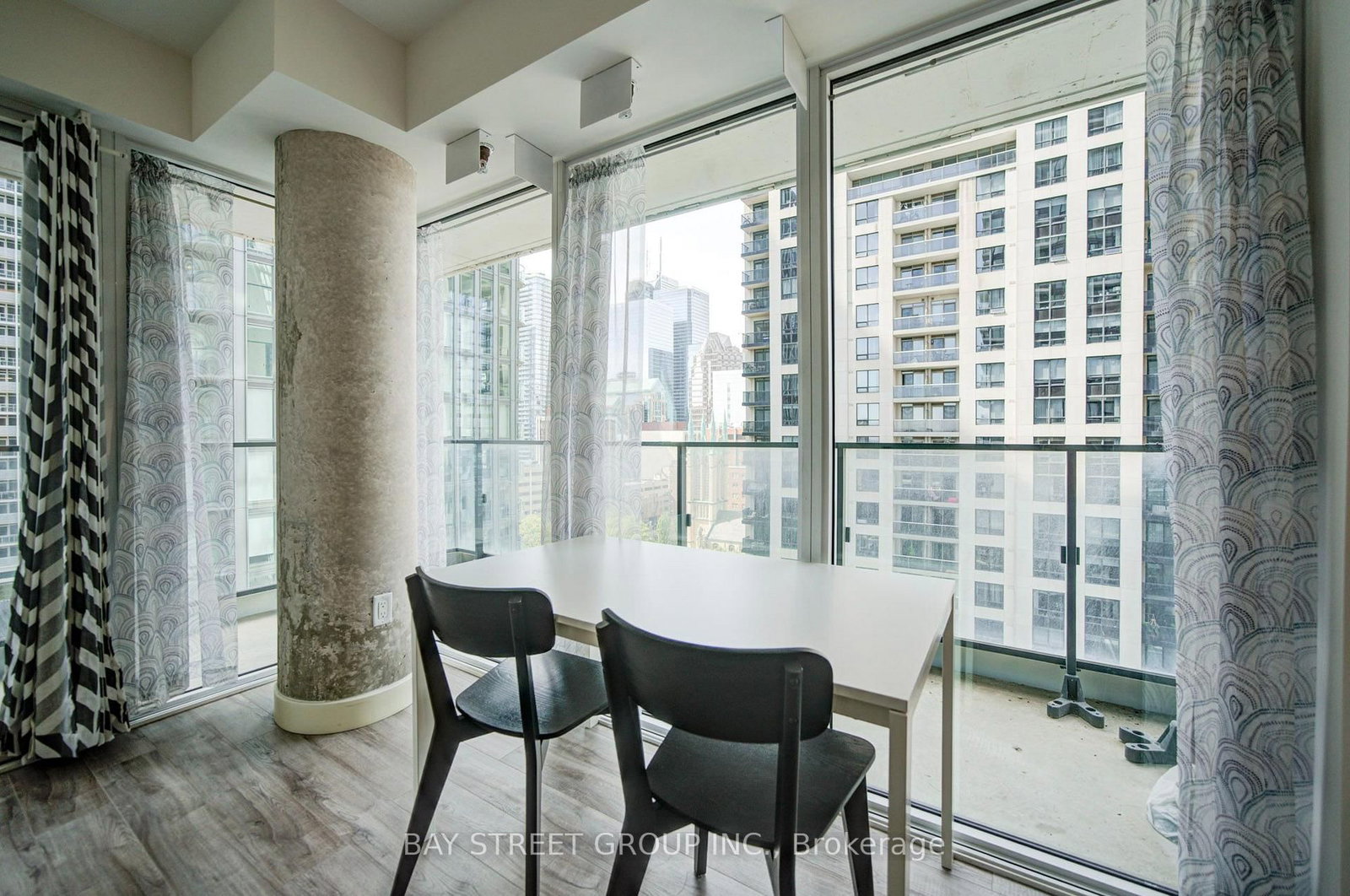 77 Shuter Street • #1802 • Toronto, ON photo 18