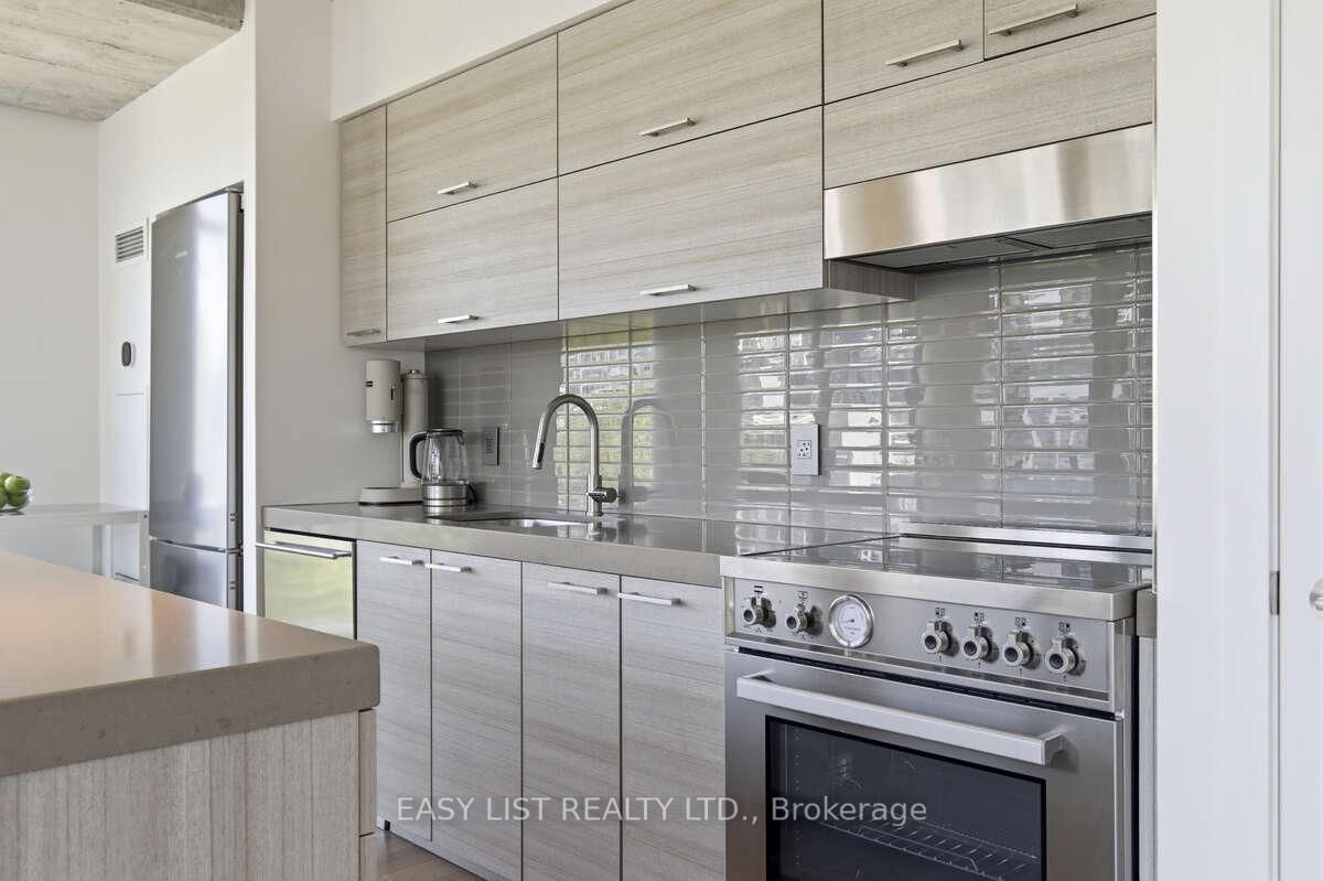 55 Stewart Street • #822 • Toronto, ON photo 11