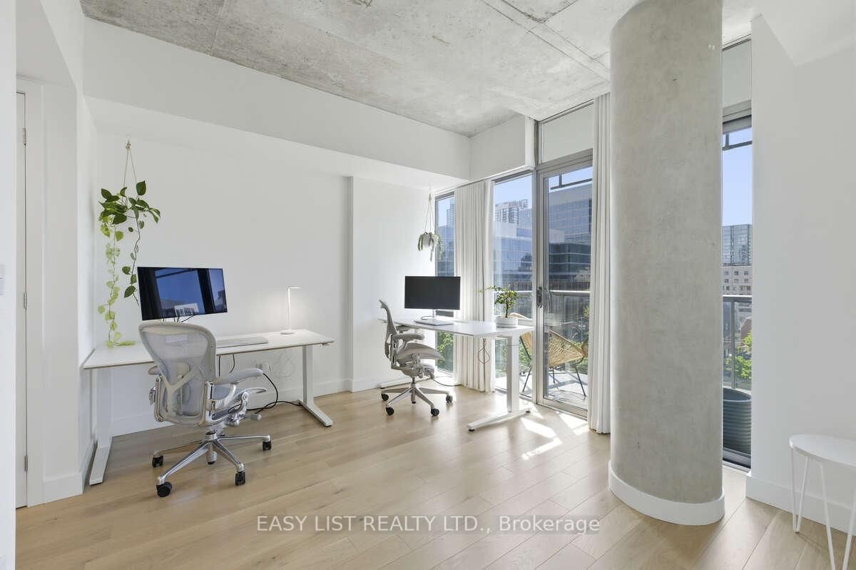 55 Stewart Street • #822 • Toronto, ON photo 14