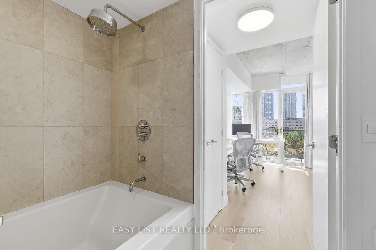 55 Stewart Street • #822 • Toronto, ON photo 18