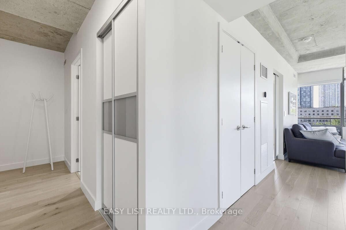 55 Stewart Street • #822 • Toronto, ON photo 5