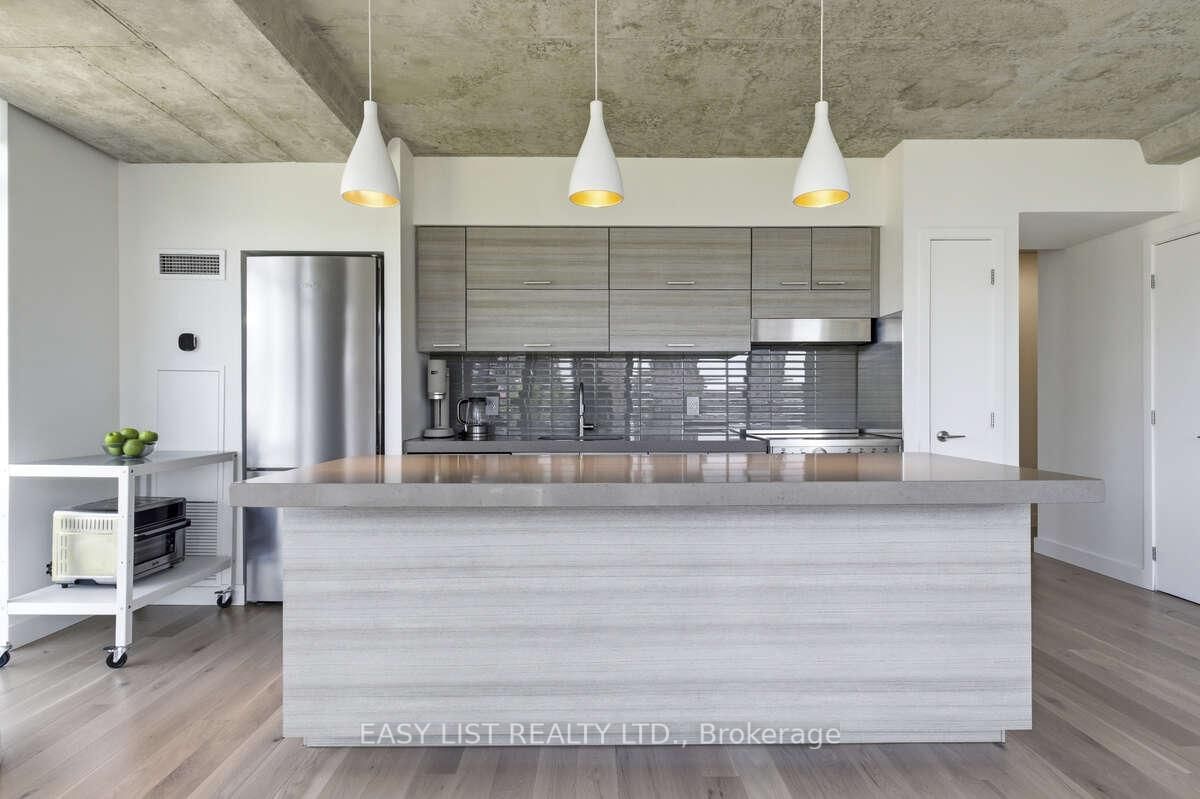 55 Stewart Street • #822 • Toronto, ON photo 9