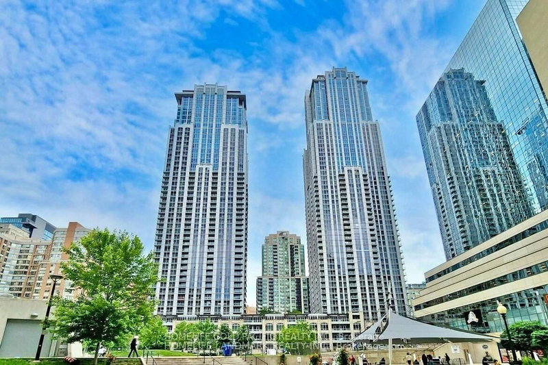 3803 - 763 Bay Street