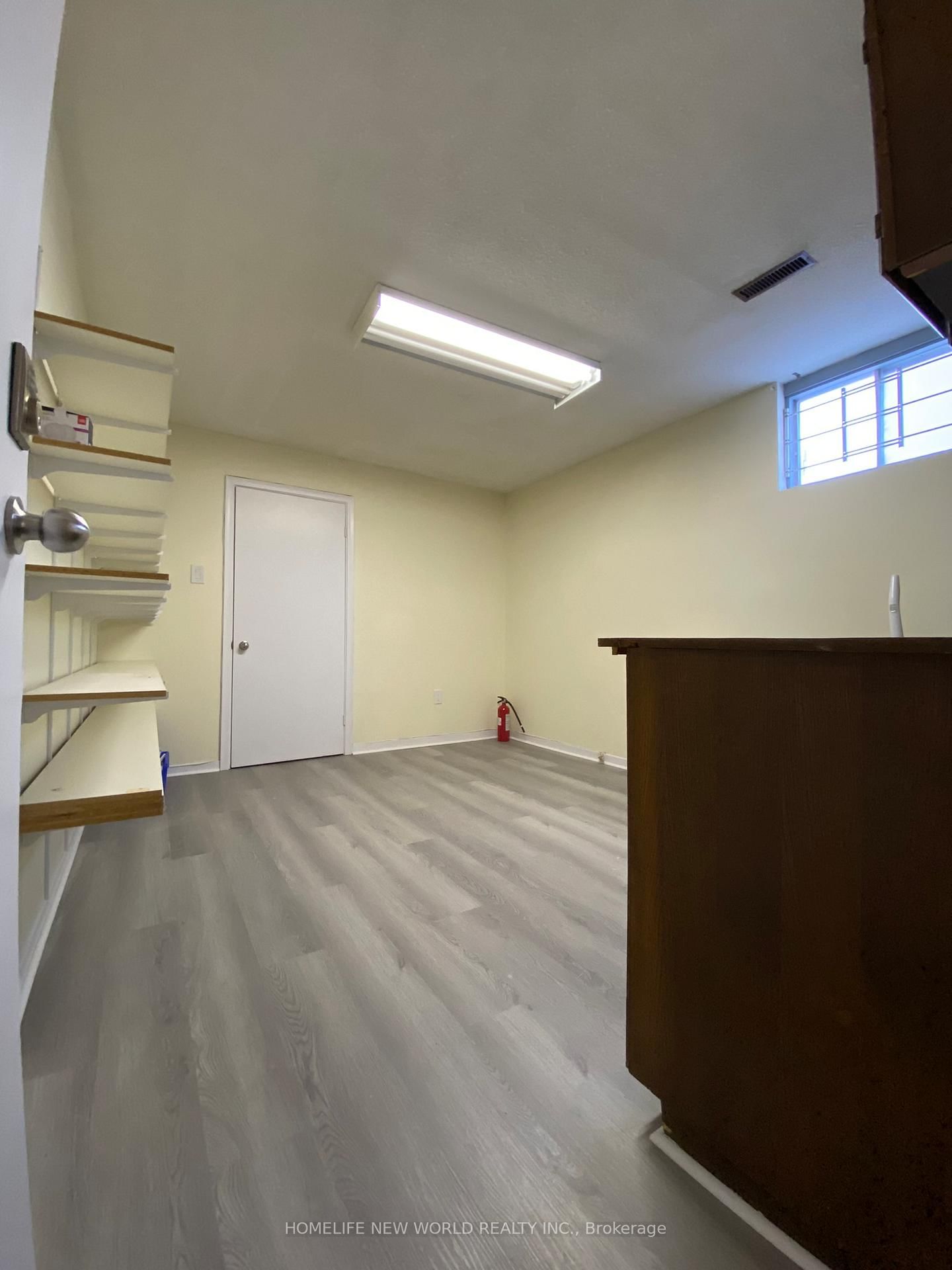 290 Sheppard Avenue W • Toronto, ON photo 16