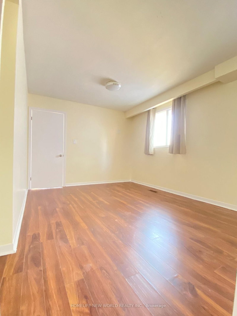 290 Sheppard Avenue W