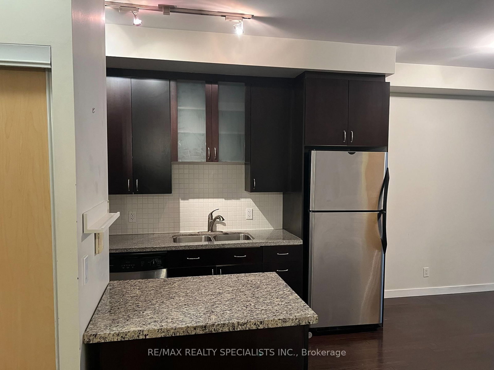 715 - 1 Shaw Street, Toronto 2