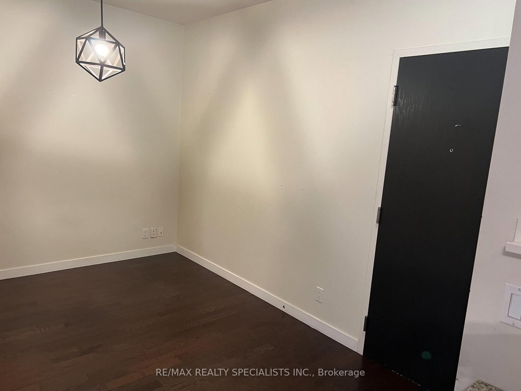715 - 1 Shaw Street 5