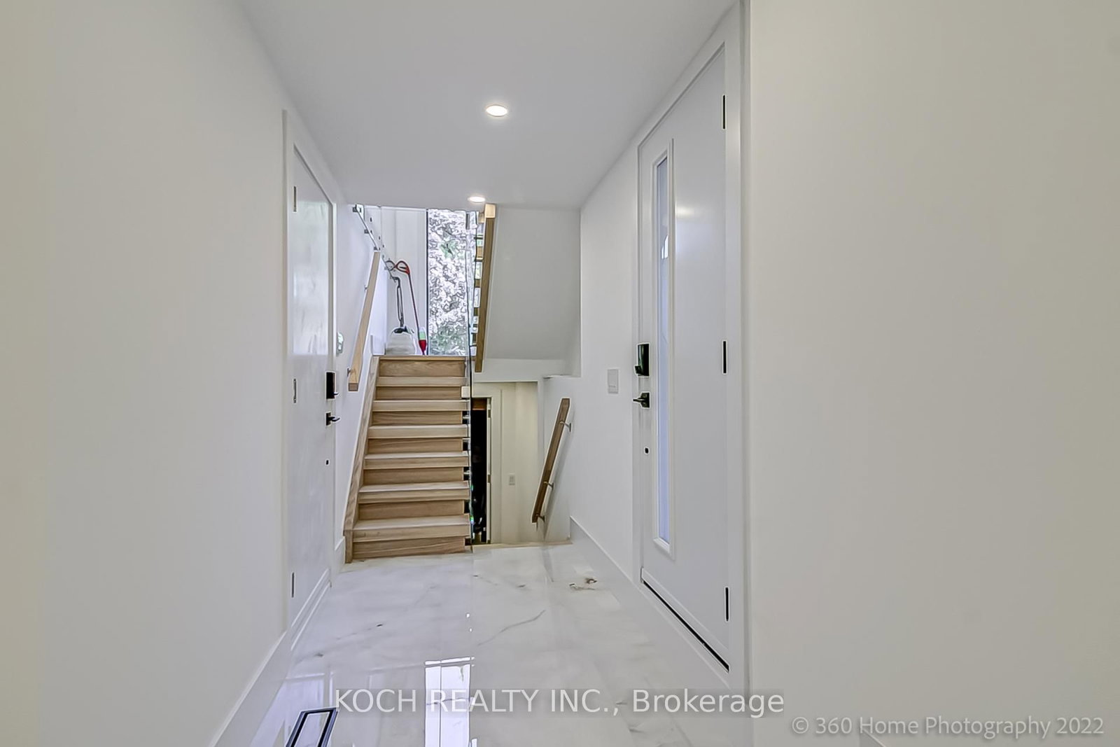 184 Falkirk Street • Toronto, ON photo 10