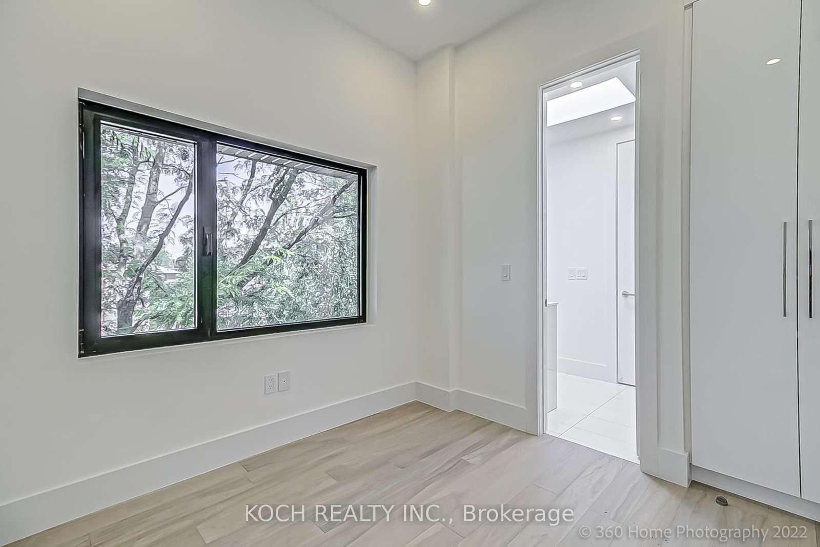 184 Falkirk Street • Toronto, ON photo 15