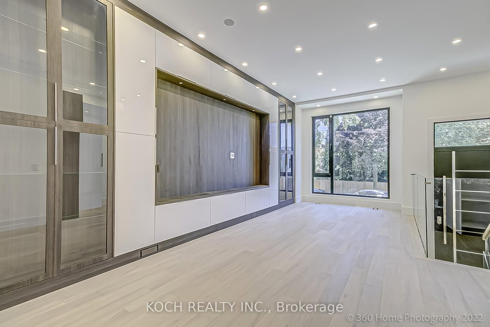 184 Falkirk Street • Toronto, ON photo 23