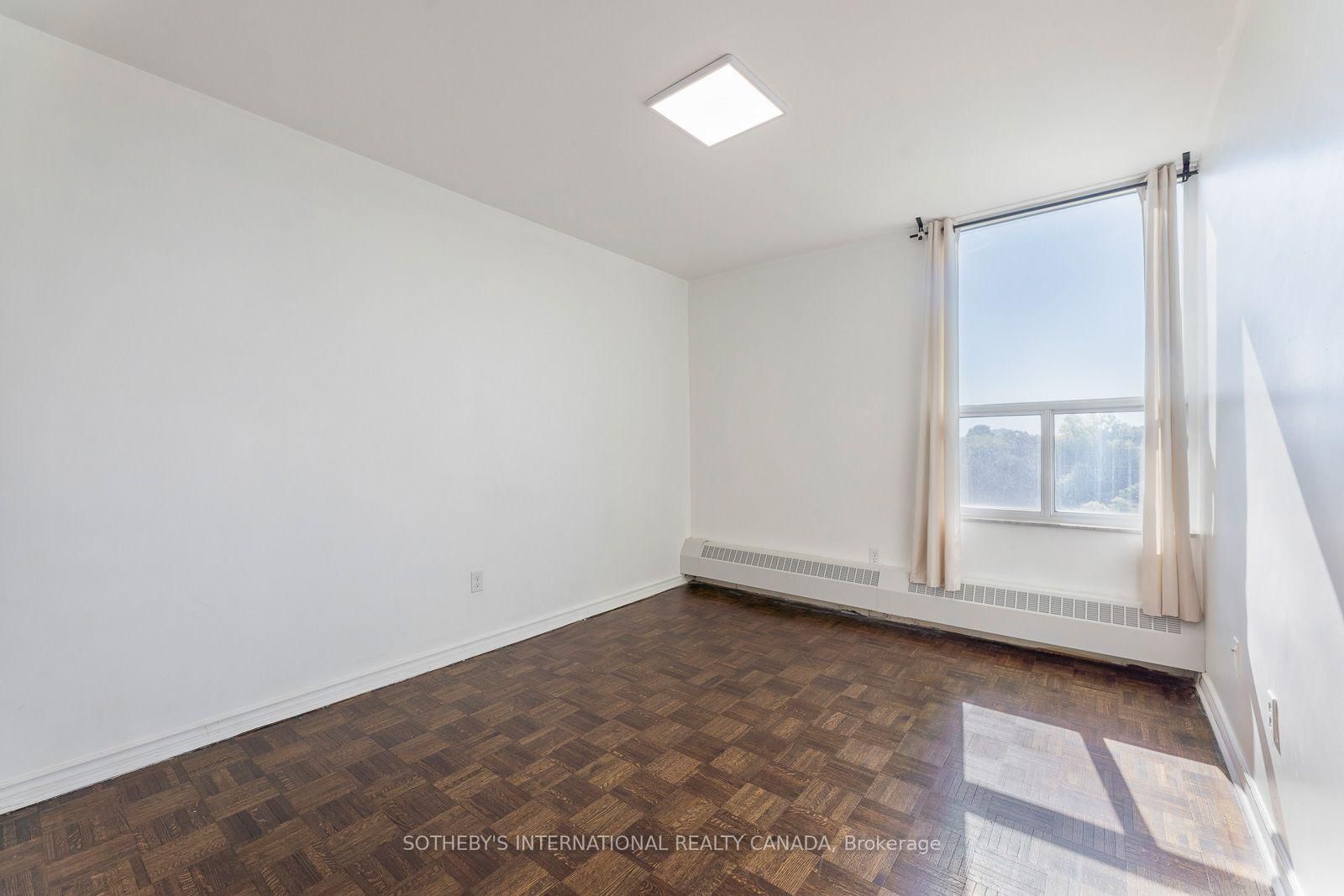 60 Pavane Linkway Way • #706 • Toronto, ON photo 14