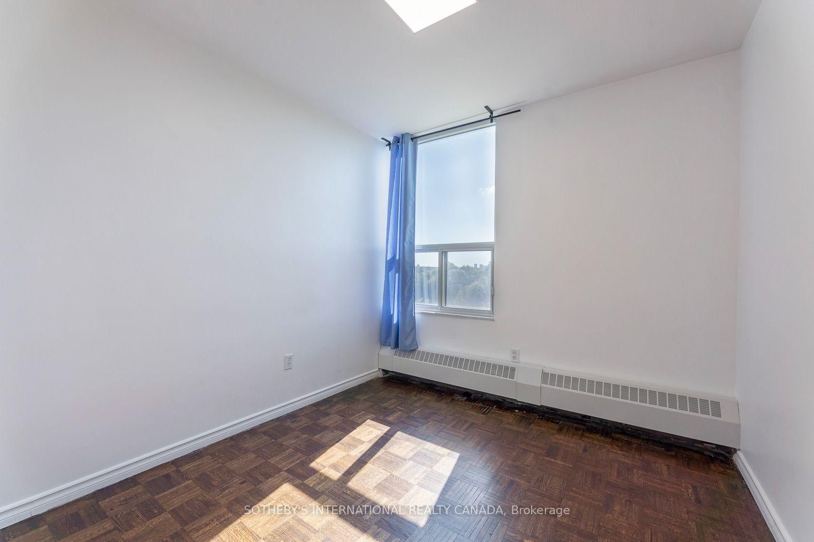 60 Pavane Linkway Way • #706 • Toronto, ON photo 16