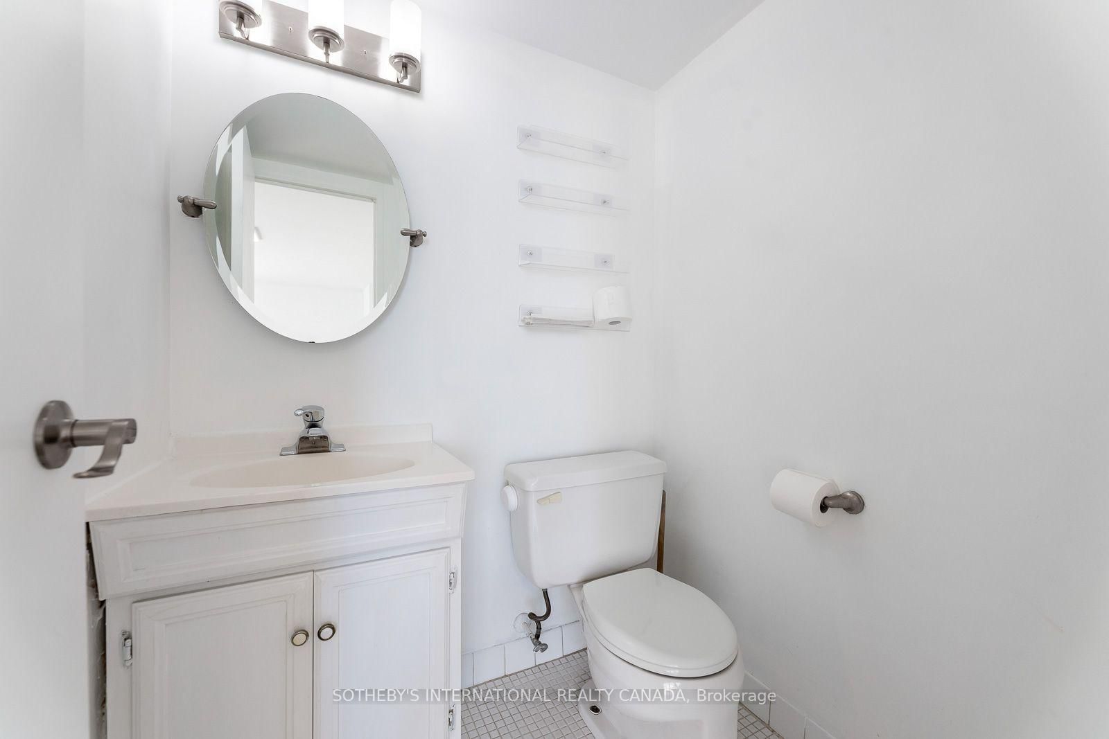 60 Pavane Linkway Way • #706 • Toronto, ON photo 22