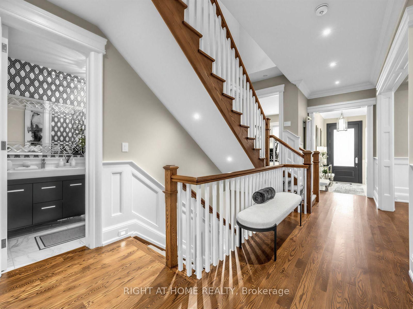 189 Stibbard Avenue • Toronto, ON photo 11