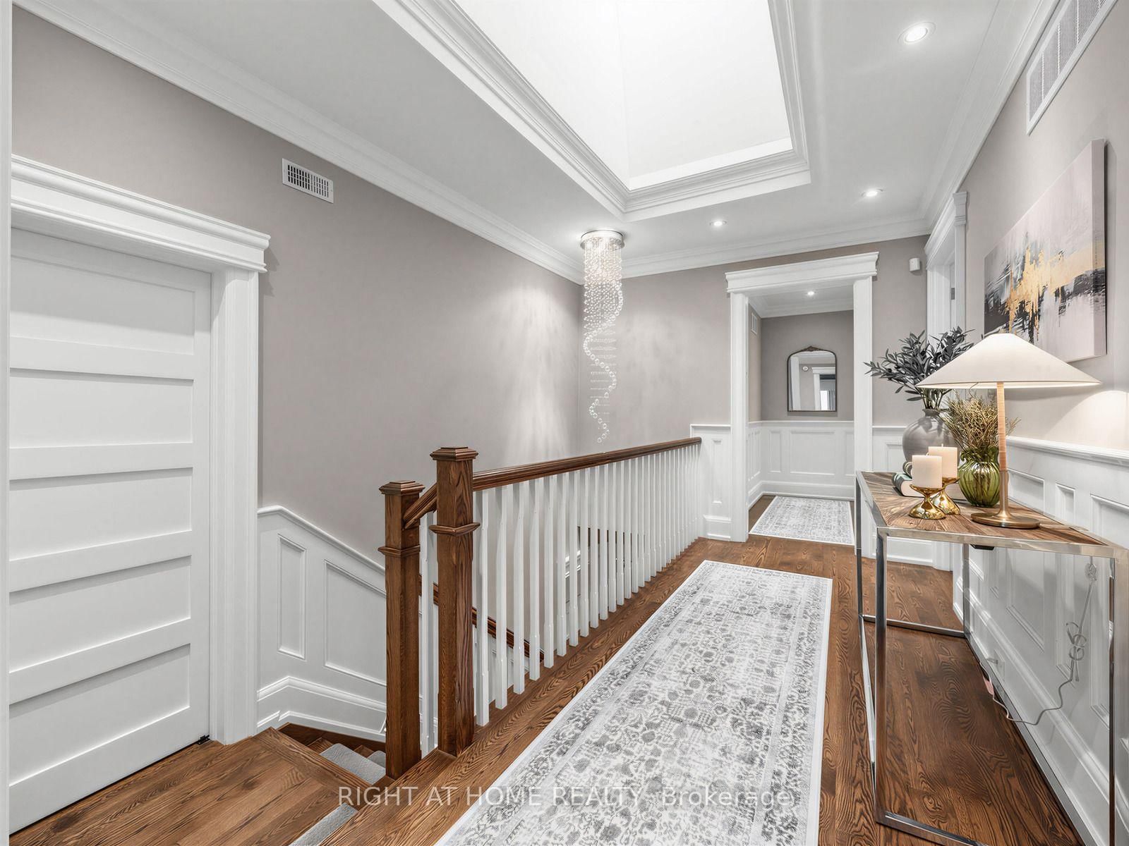 189 Stibbard Avenue • Toronto, ON photo 20