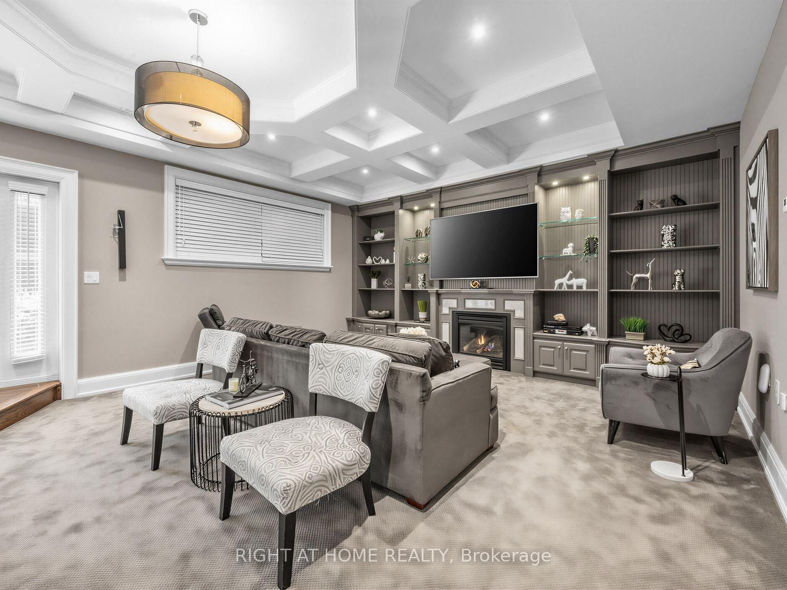 189 Stibbard Avenue • Toronto, ON photo 28