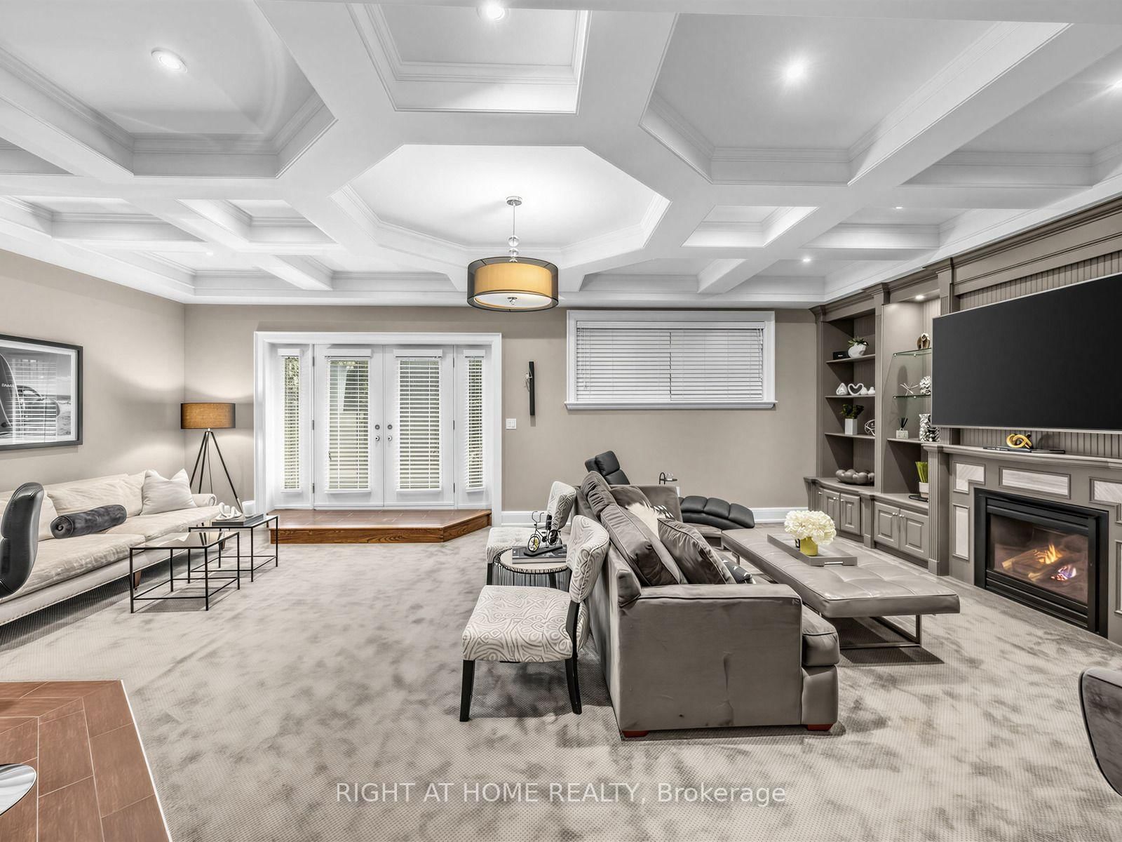 189 Stibbard Avenue • Toronto, ON photo 30