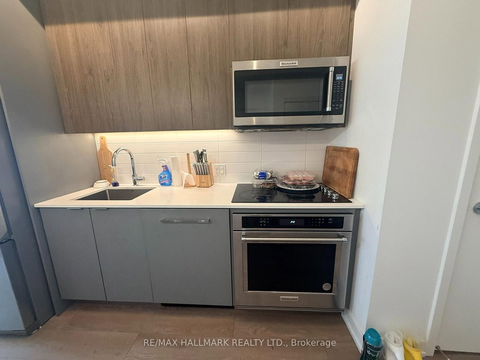 181 Sheppard Avenue E • #810 • Toronto, ON photo 5
