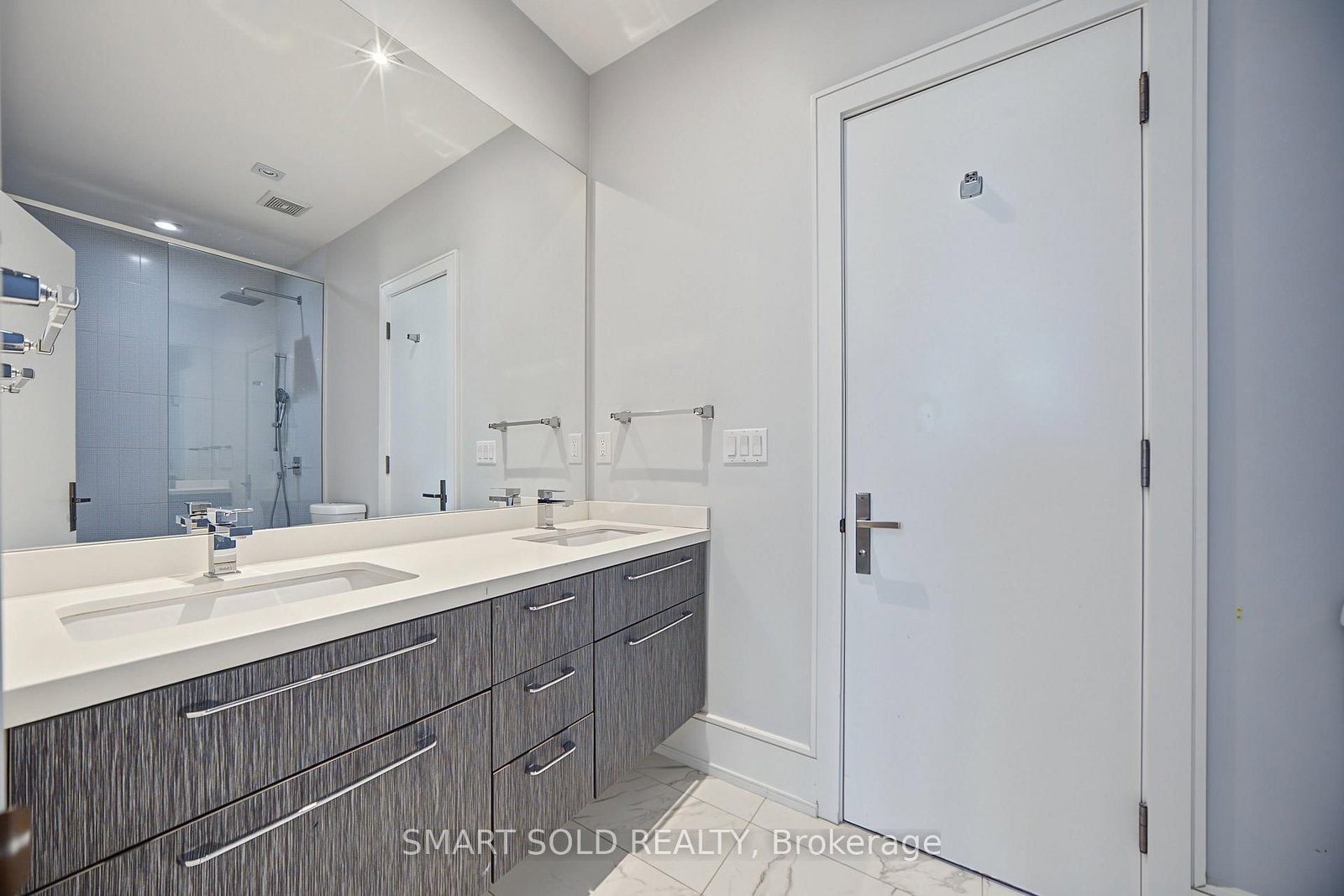 588 Conacher Drive • Toronto, ON photo 36