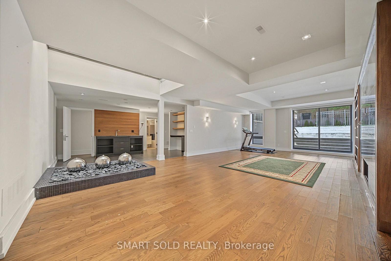 588 Conacher Drive • Toronto, ON photo 40