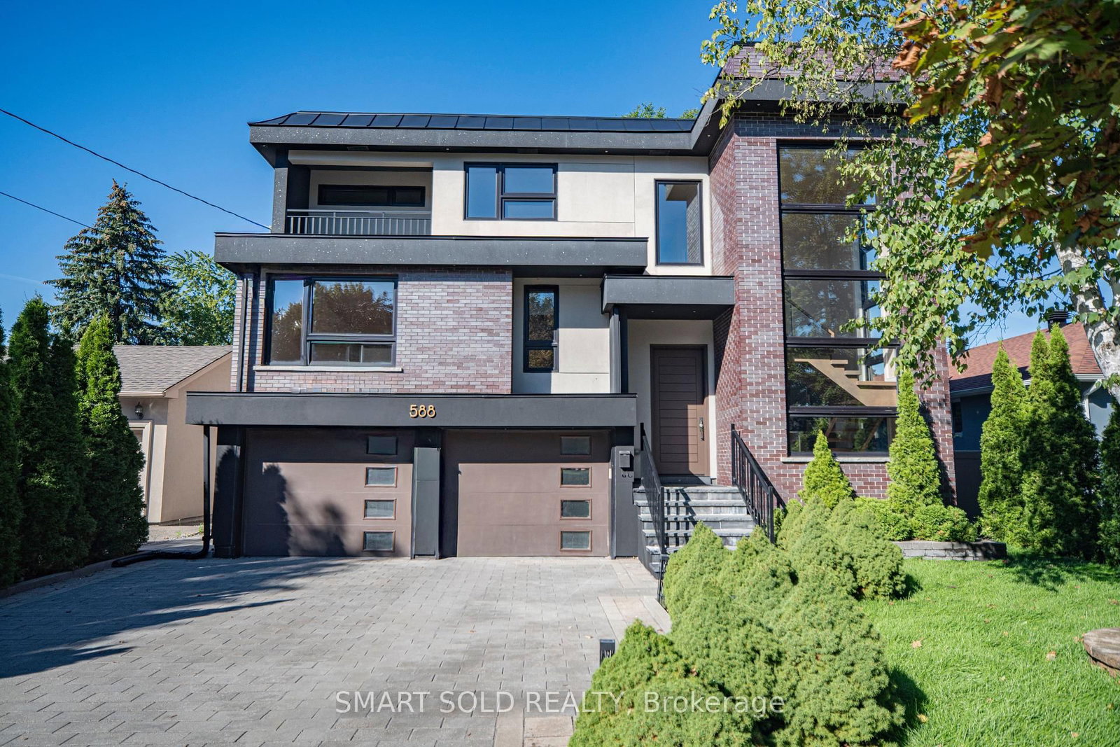 588 Conacher Drive • Toronto, ON photo 6