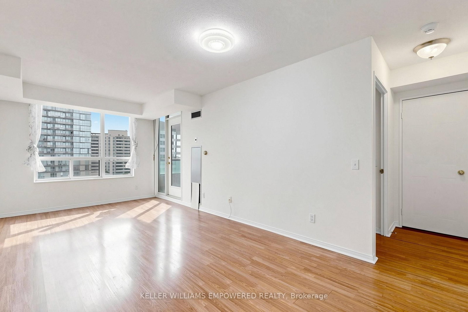 238 Doris Avenue • #1511 • Toronto, ON photo 10