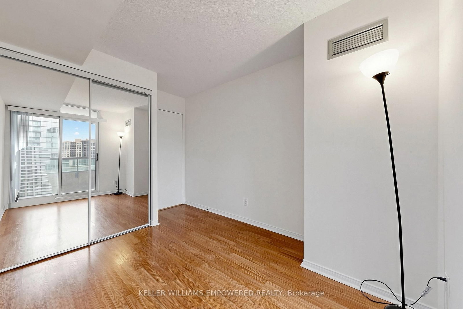 238 Doris Avenue • #1511 • Toronto, ON photo 33
