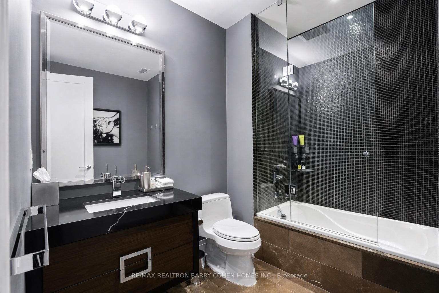 117 Scollard Street • Toronto, ON photo 30