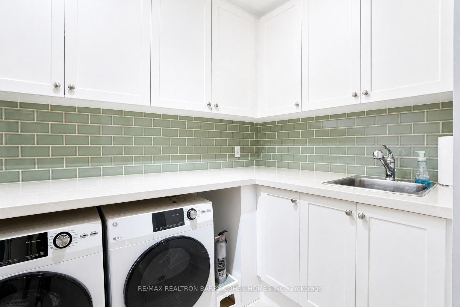 117 Scollard Street • Toronto, ON photo 36
