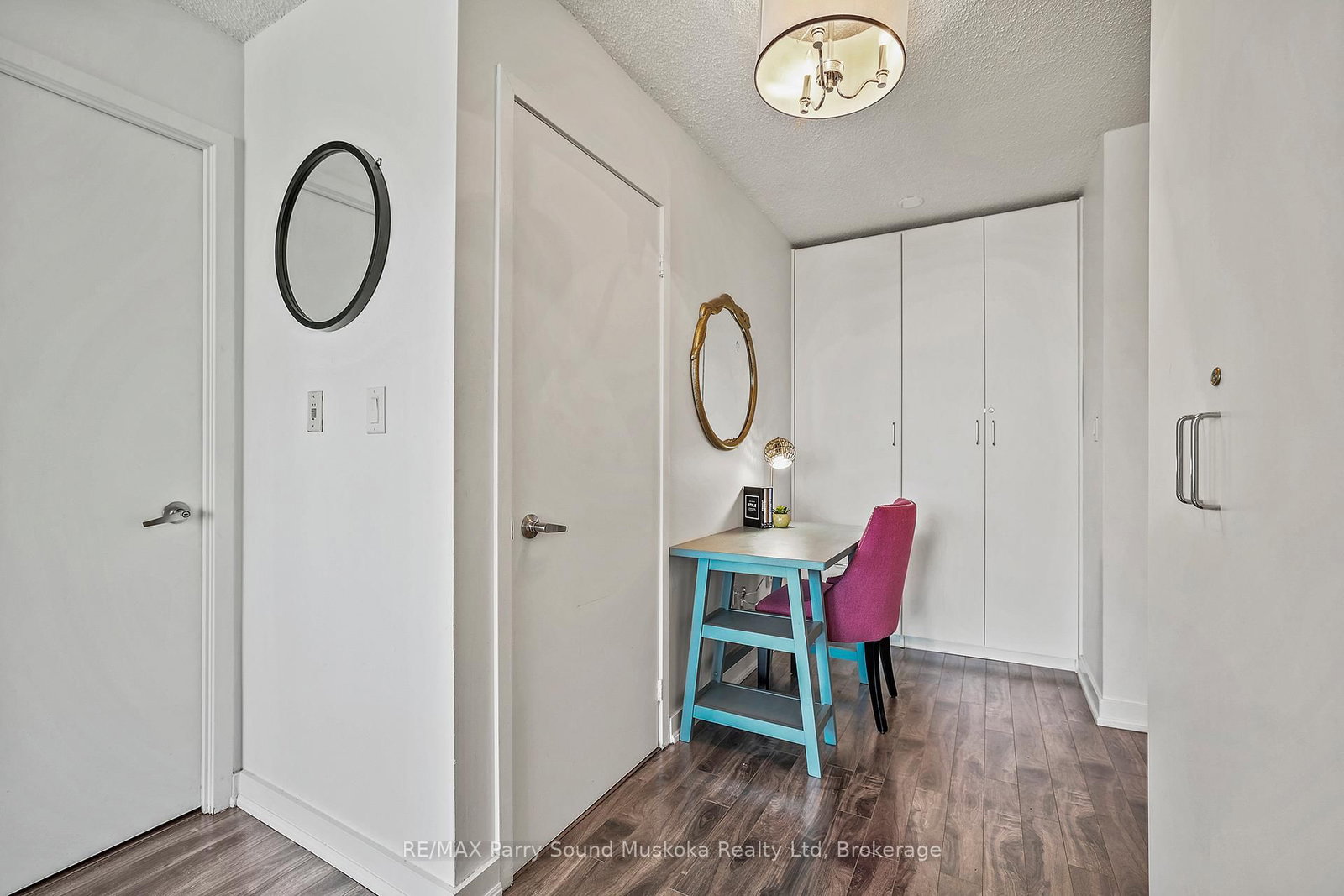 11 Brunel Court • Toronto, ON photo 8