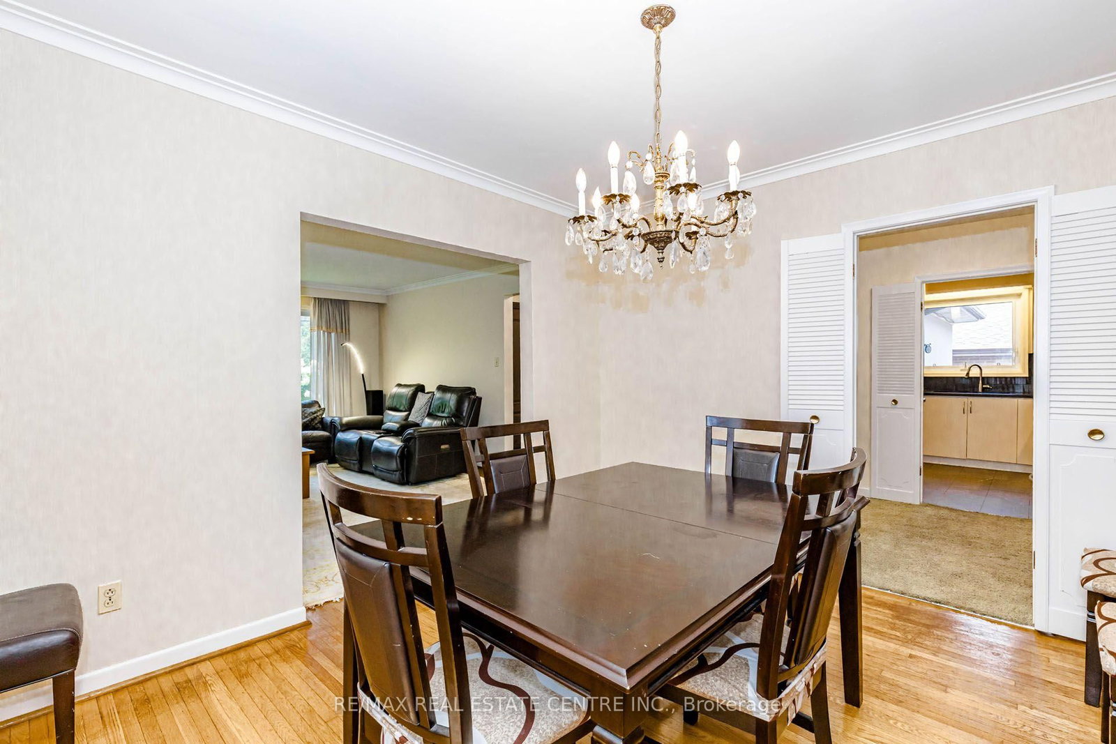 85 Snowcrest Avenue • Toronto, ON photo 15