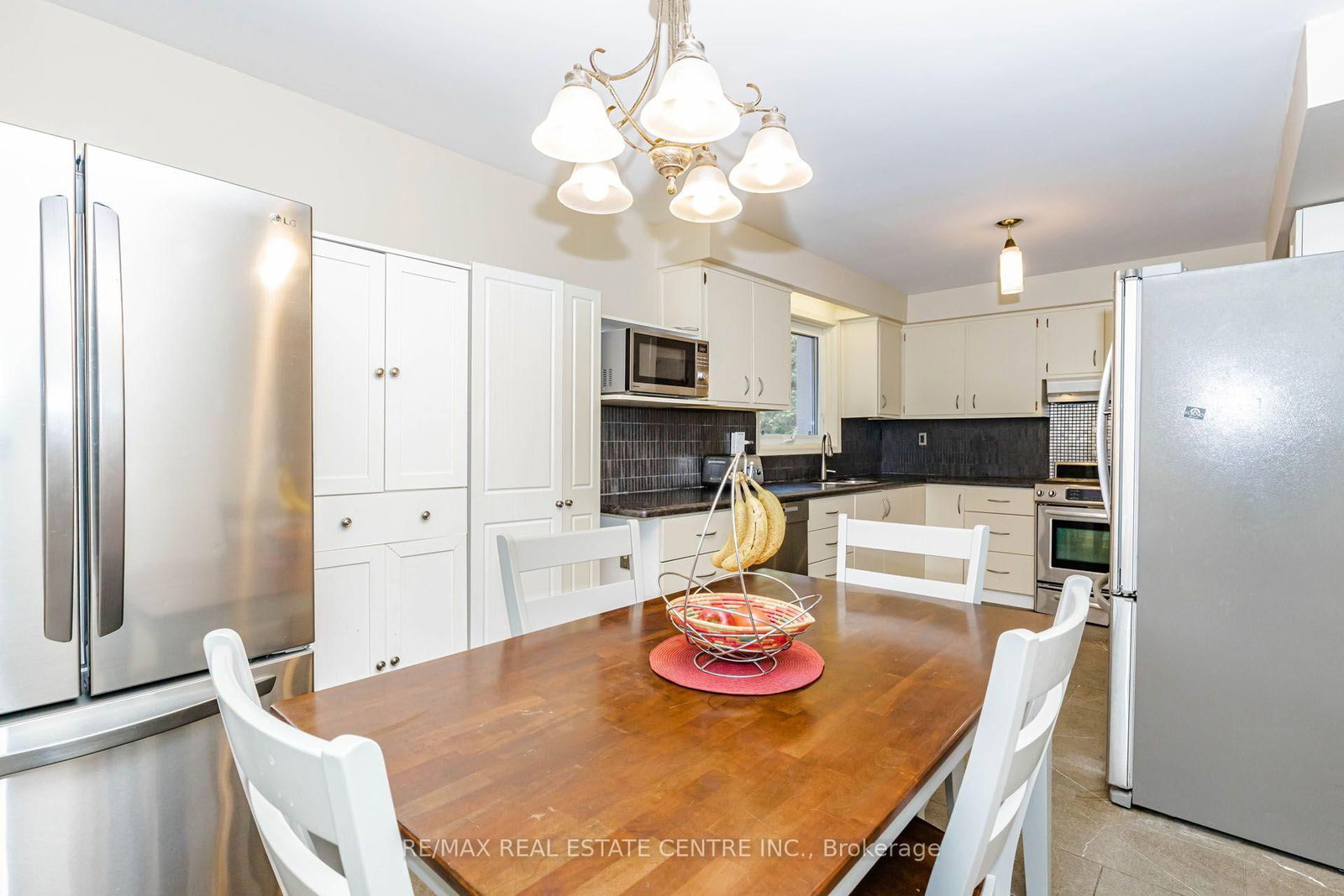 85 Snowcrest Avenue • Toronto, ON photo 17