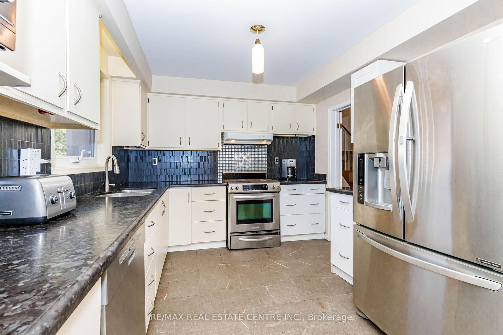 85 Snowcrest Avenue • Toronto, ON photo 18
