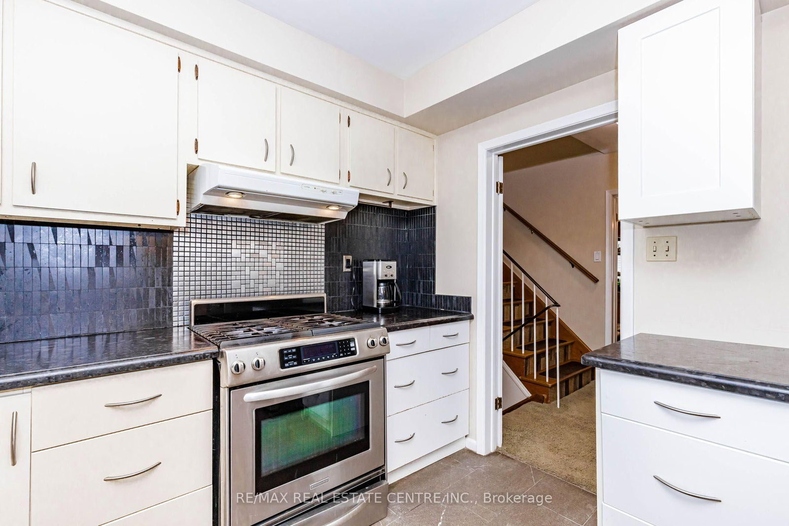 85 Snowcrest Avenue • Toronto, ON photo 20